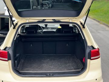 Volkswagen Passat Variant - 10