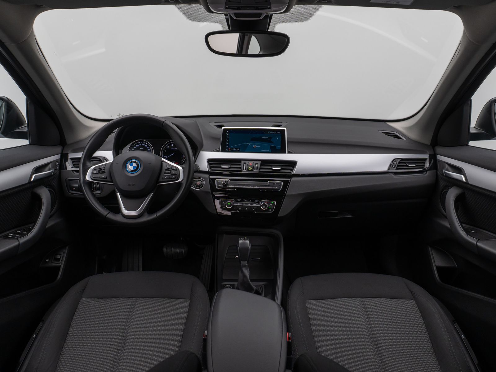 Fahrzeugabbildung BMW X1 xD25e Parkassist DAB LED Geschwindigkeitsreg