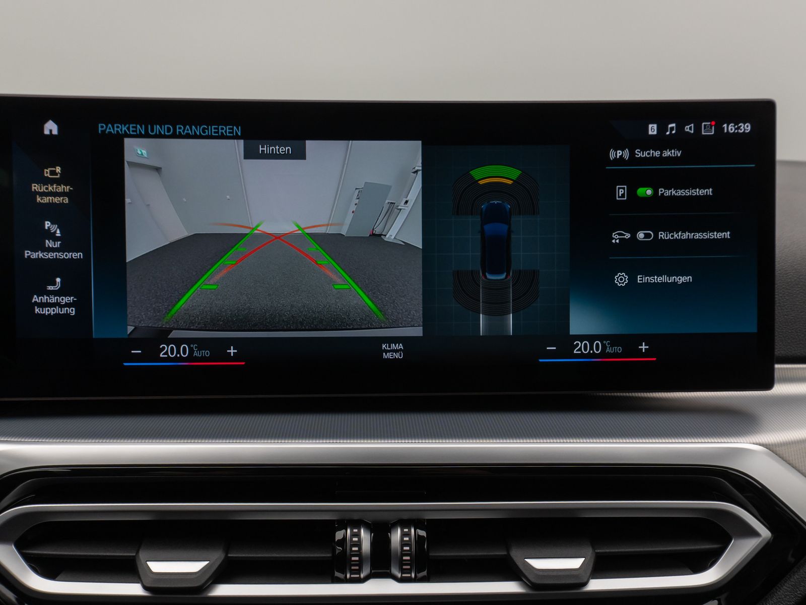 Fahrzeugabbildung BMW 320e Kamera HUD DAB H/K AHK Stop&Go Sport LED