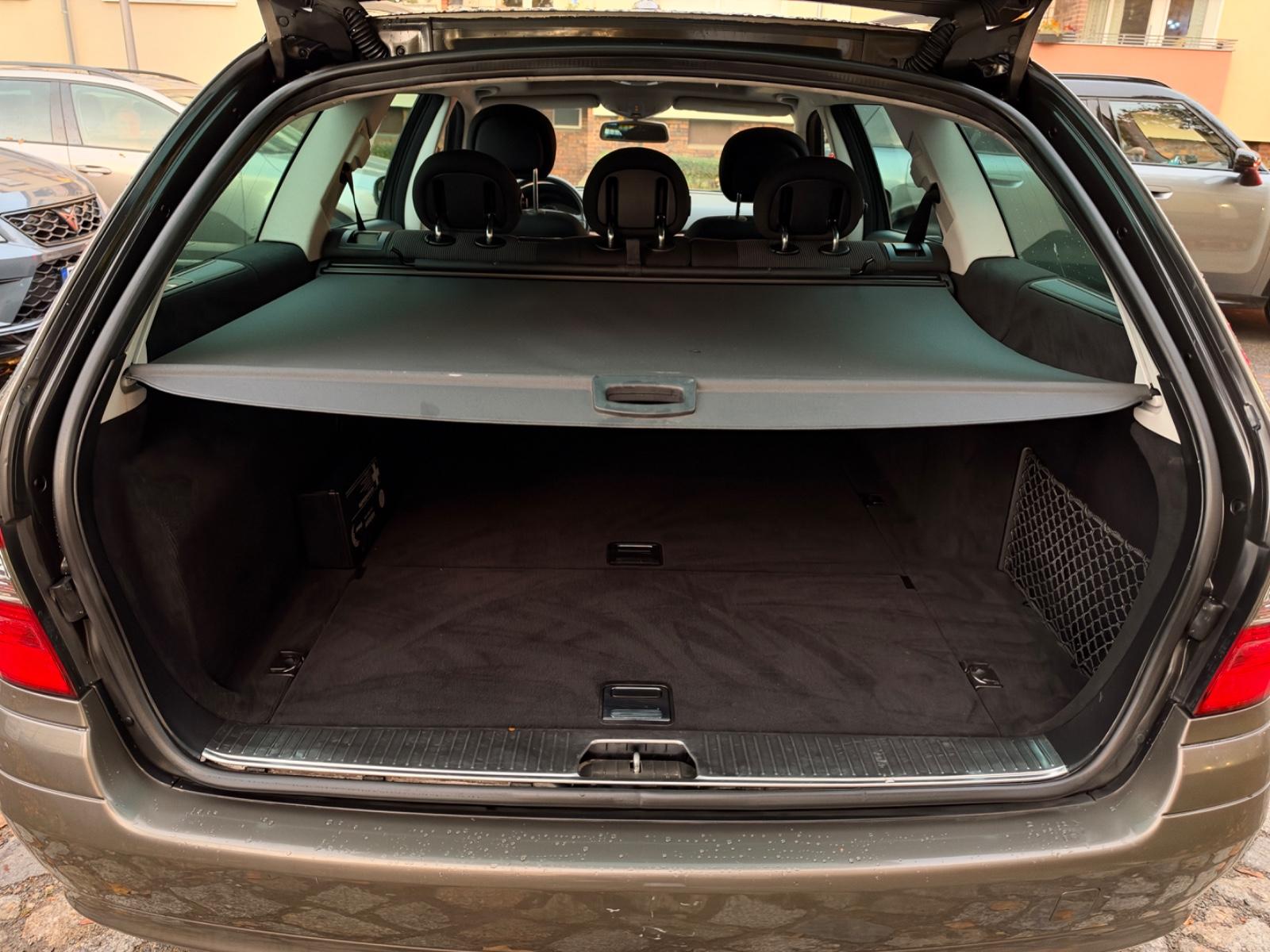 Mercedes-Benz E220 2007 — photo 14
