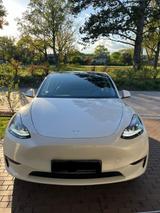 Tesla Model Y Performance Dual Motor AWD Performance - Tesla Model Y in Bremen