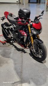 Triumph Speed Triple 1200 RS | 2130 km | Werksga - TRIUMPH TR2