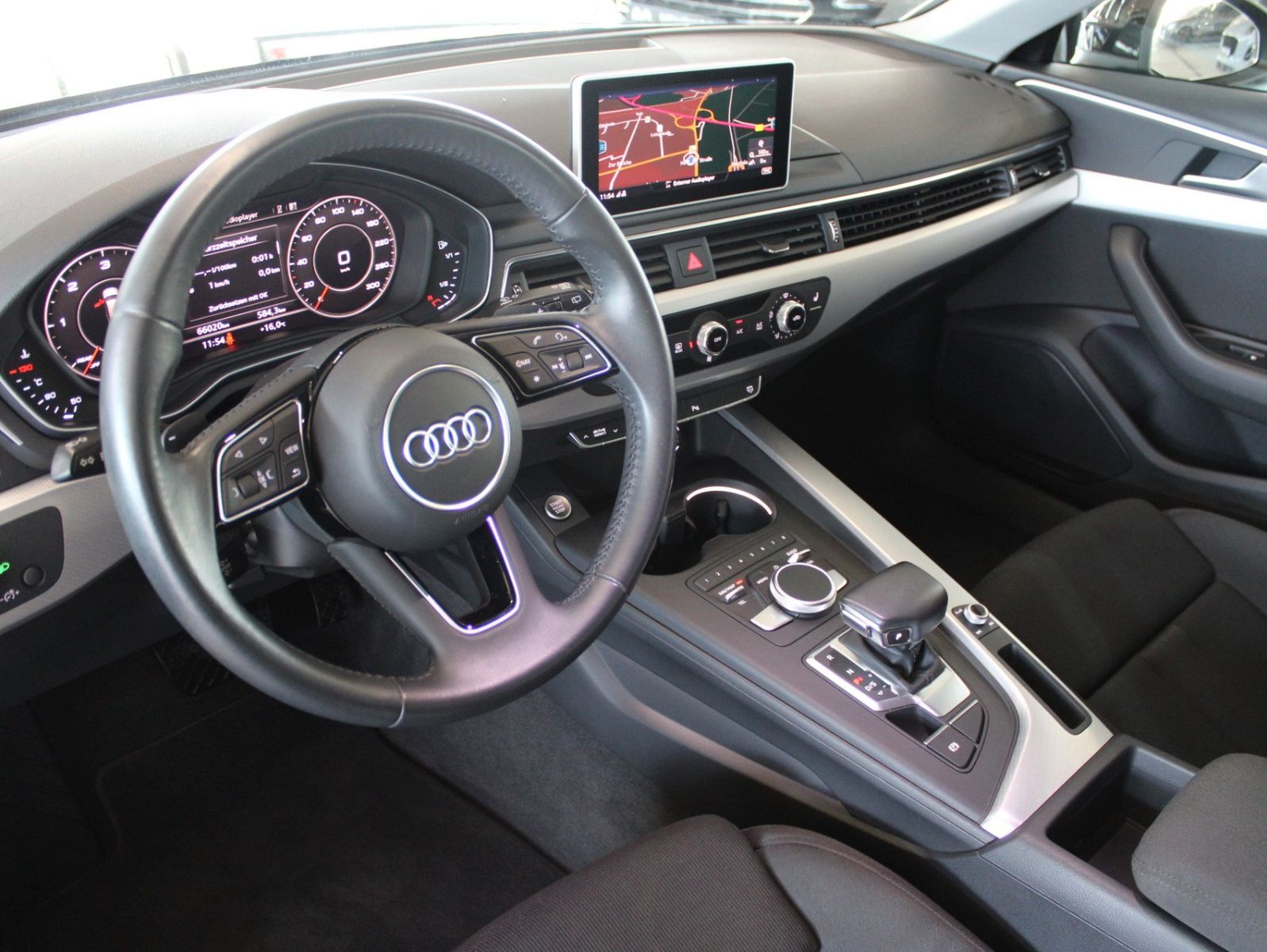 Fahrzeugabbildung Audi A4 2.0 TDI S tronic sport Avant NAVI XENON uvm.
