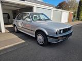 BMW E30 325 IX Schalter 1.Hand - BMW 325 aus 1990: 325i