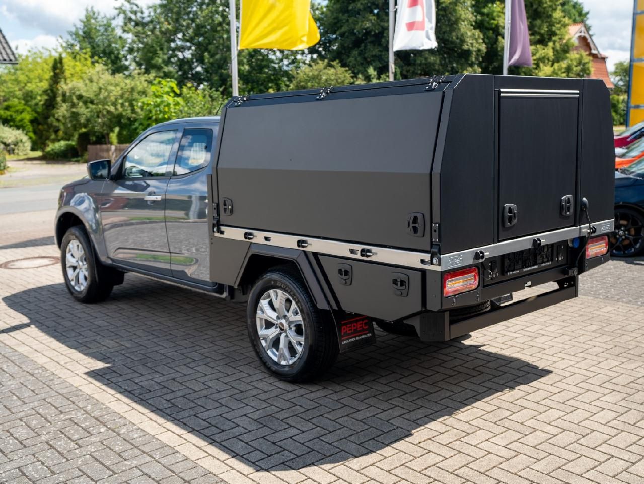 Fahrzeugabbildung Isuzu D-Max Space Cab LS PEPEC Umbau