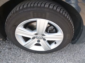 Volkswagen Golf - 9
