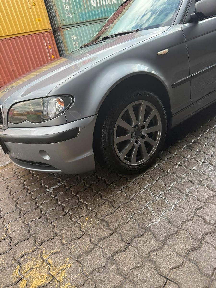 BMW 320 2005 — photo 9