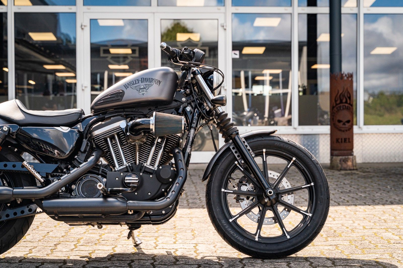 Fahrzeugabbildung Harley-Davidson XL883N Sportster Iron 883 - Racer Umbau 1200ccm