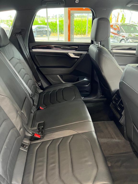 Image of Volkswagen Touareg
