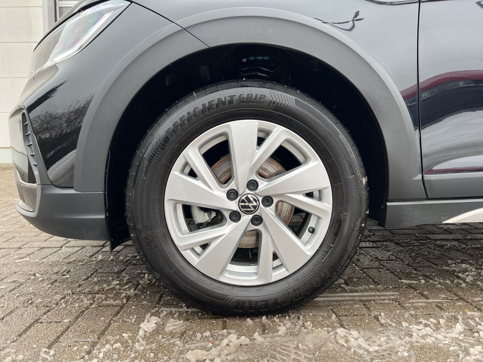Fahrzeugabbildung Volkswagen Taigo 1.0 TSI DSG Life LED VIRTUAL NAVI SHZ