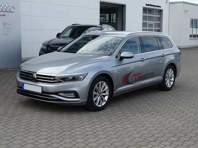 Passat Variant 2.0 TDI DSG Business / Matrix