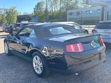 Ford Mustang - 10