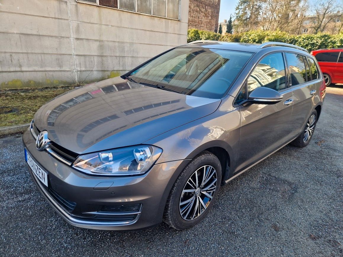 VW Golf VII Variant Allstar BMT DSG 43Tkm.