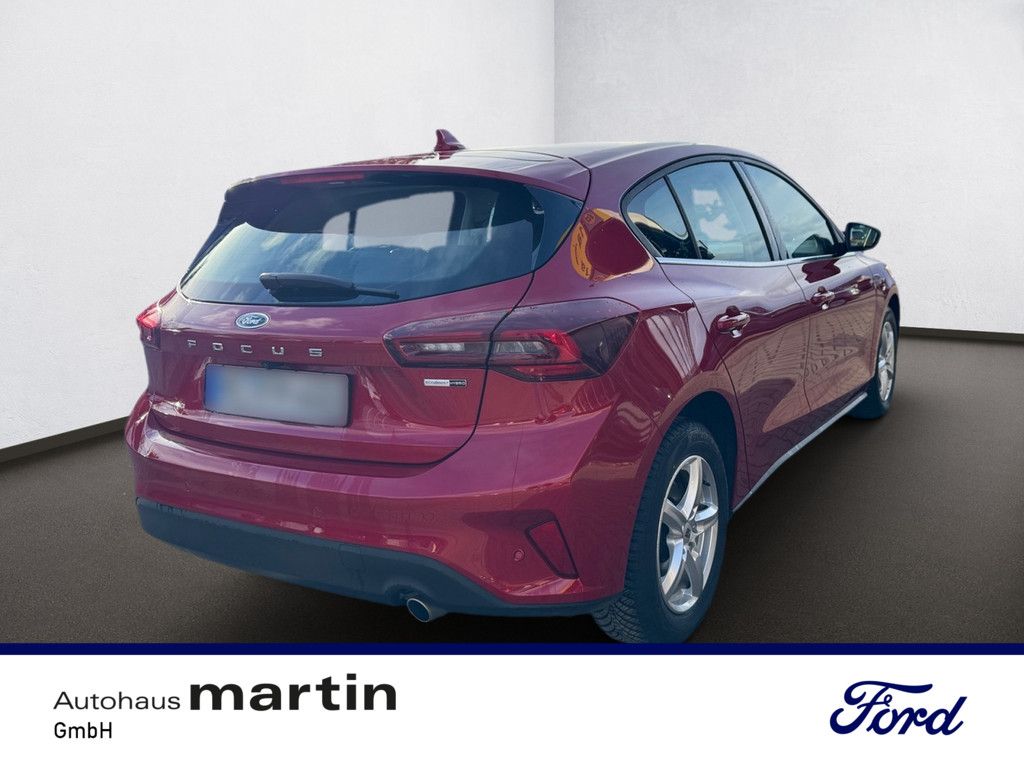 Fahrzeugabbildung Ford Focus 1.0 EcoBoost Titanium S/S EURO USB ACC LED