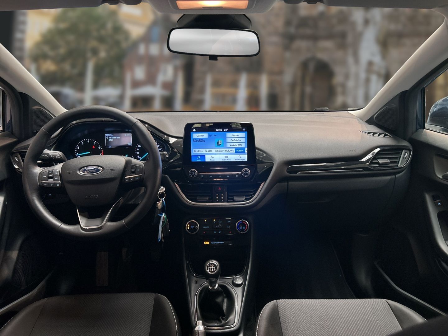 Fahrzeugabbildung Ford Puma Cool & Connect 1.0 EcoBoost LED DAB Spurhal