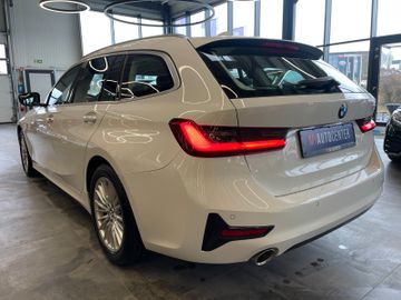 BMW 320d Sport Line *ACC*NAVI*LED*CARPLAY*DAB*