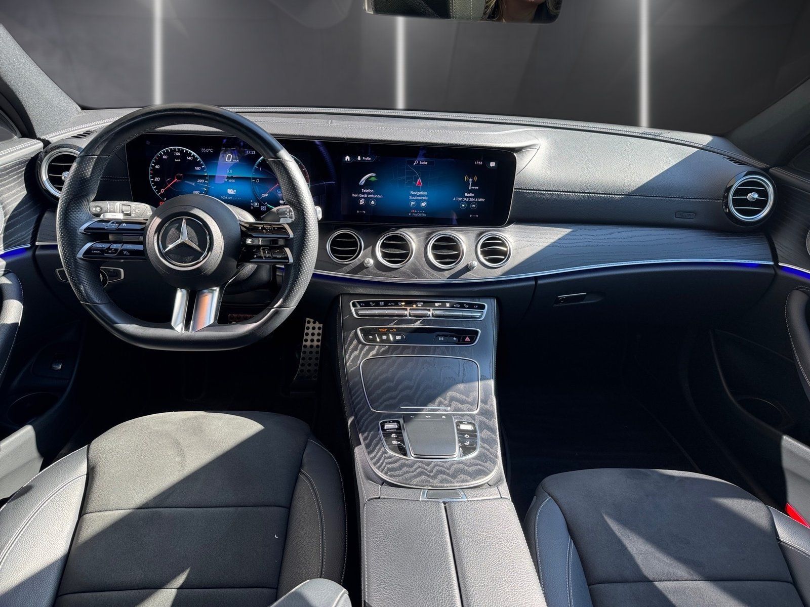 Fahrzeugabbildung Mercedes-Benz E 300 de 4M T AMG*Distronic*HeadUp*360*Burmester