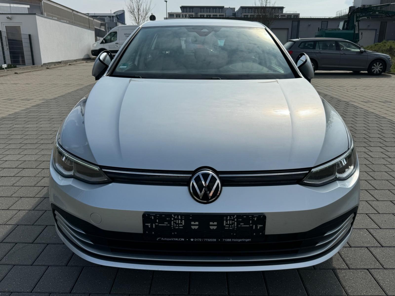 Volkswagen Golf VIII 2.0TDI Life NAVI*MTL*VIRTUELL*LED*