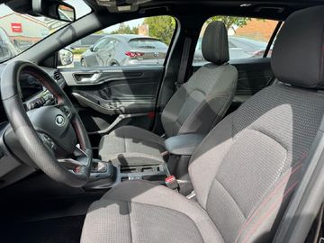 Ford Focus Turnier 1.5 ST-Line PanoKamera