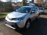 Toyota RAV4 *Klima, Leder, AHK, AWD* - Toyota RAV 4 mit Diesel-Antrieb: Allradantrieb, Geländewagen, Automatik
