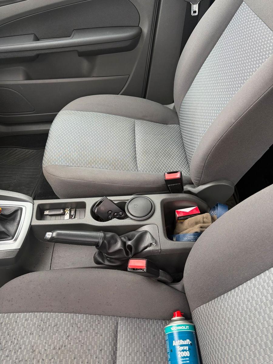 Ford Focus 2008 — photo 10