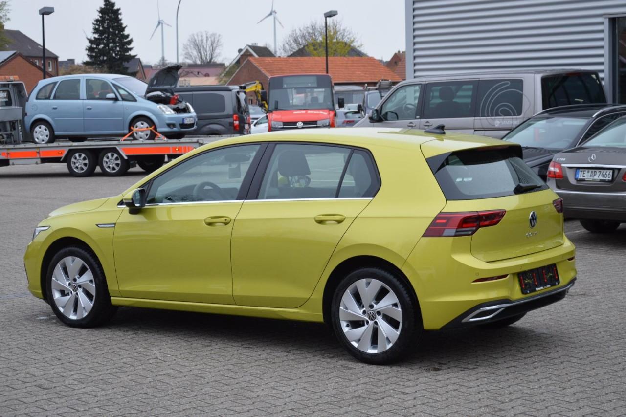 Volkswagen Golf VIII 8 Style/DSG/LED+/ErgoAct./Keyless/PDC