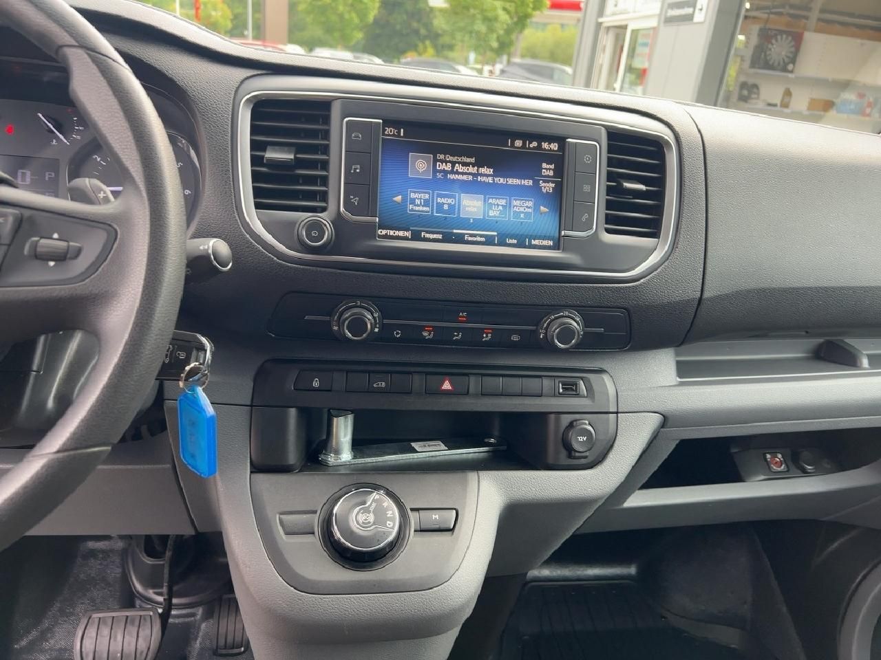Fahrzeugabbildung Toyota Proace L1 Kasten 2,0 Meister A/T AHK EPH+CAM *