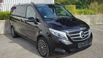 Mercedes V 220 - 3