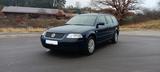 Volkswagen Passat Variant 1.6 Klima  SHZ/ Tüv neu B 5.5 3Bg - Volkswagen Passat Variant aus 2002