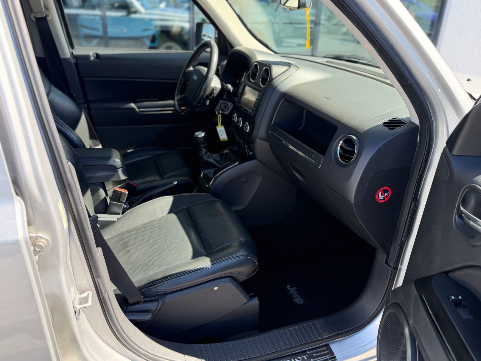 Patriot Limited 2.2 CRD Leder Navi Tüv NEU