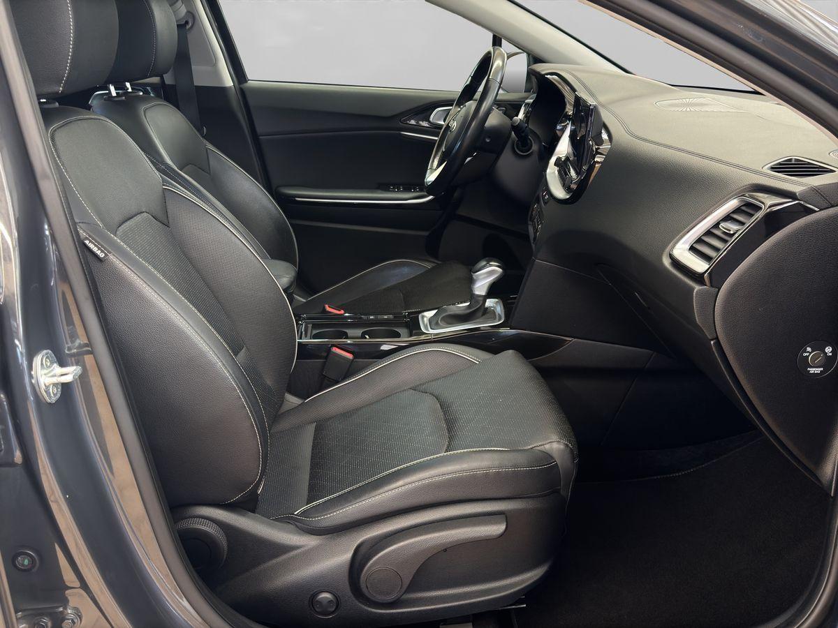 Kia XCEED 1.4T PLATINUM PANO-DACH+NAVI+LEDER+KAMERA+