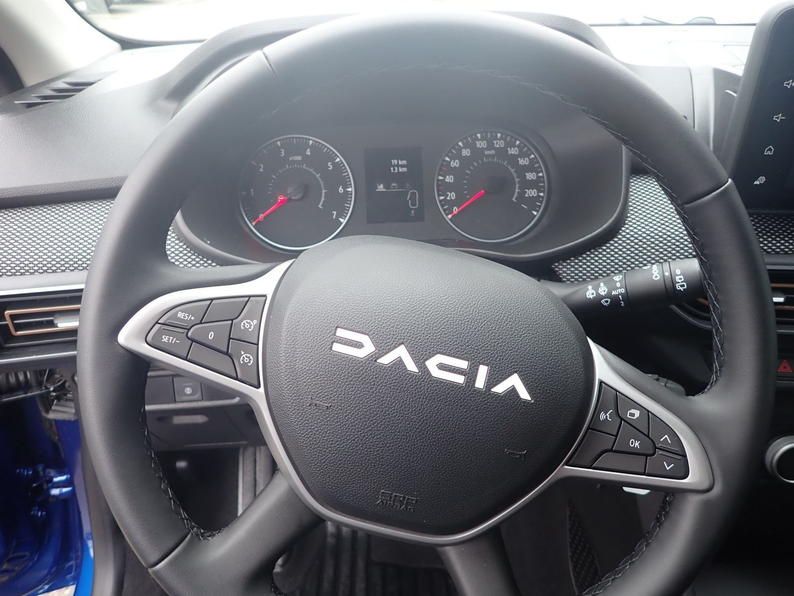 Fahrzeugabbildung Dacia Sandero Stepway Expression TCe 90