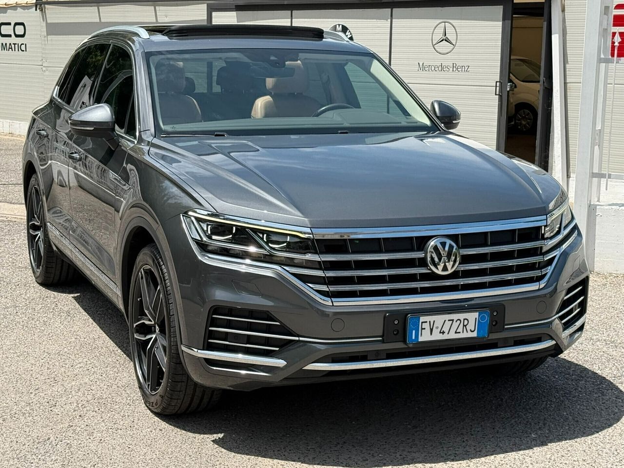 Volkswagen Touareg 3.0 V6 TDI SCR Advanced Tetto imagem 3