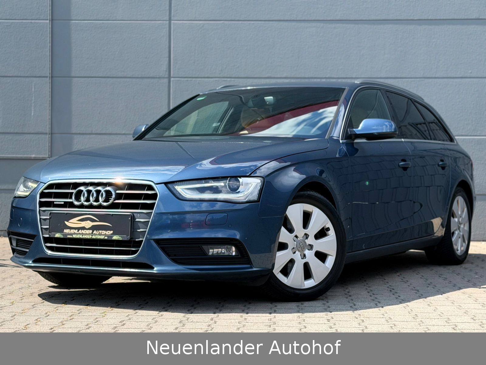 Audi A4 - 1
