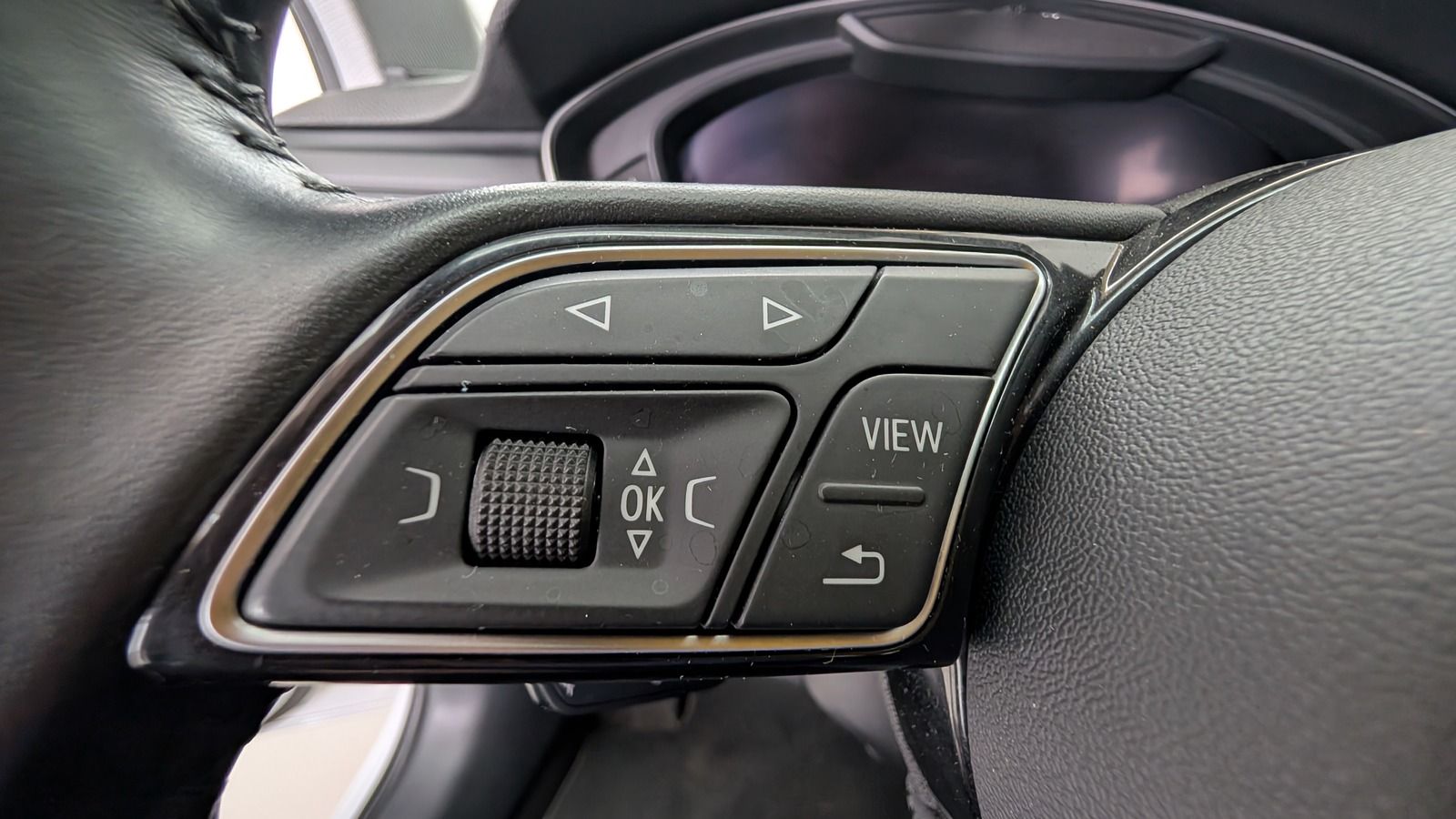 Fahrzeugabbildung Audi A4 Avant 35 TDI sport S-tronic LED * Navi