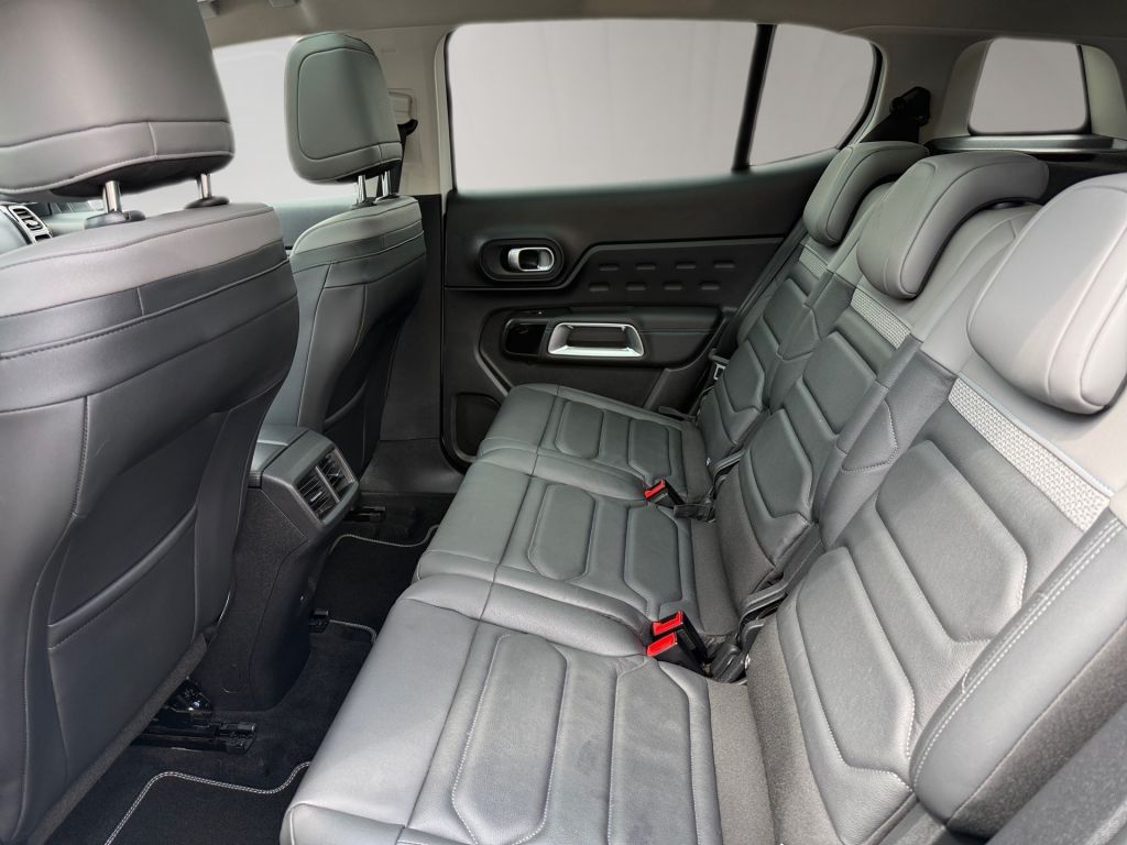 Fahrzeugabbildung Citroën C5 Aircross Hybrid 225 e-EAT8 SHINE*Panorama-SD