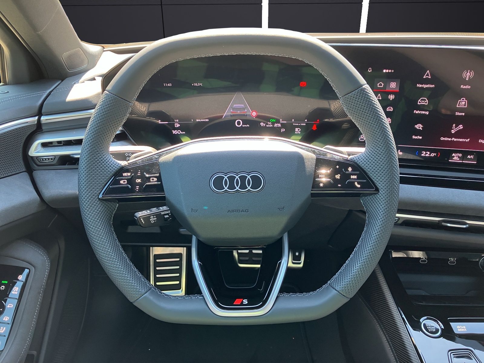 Fahrzeugabbildung Audi A6 Avant TDI 150 kW quattro S tronic Matrix