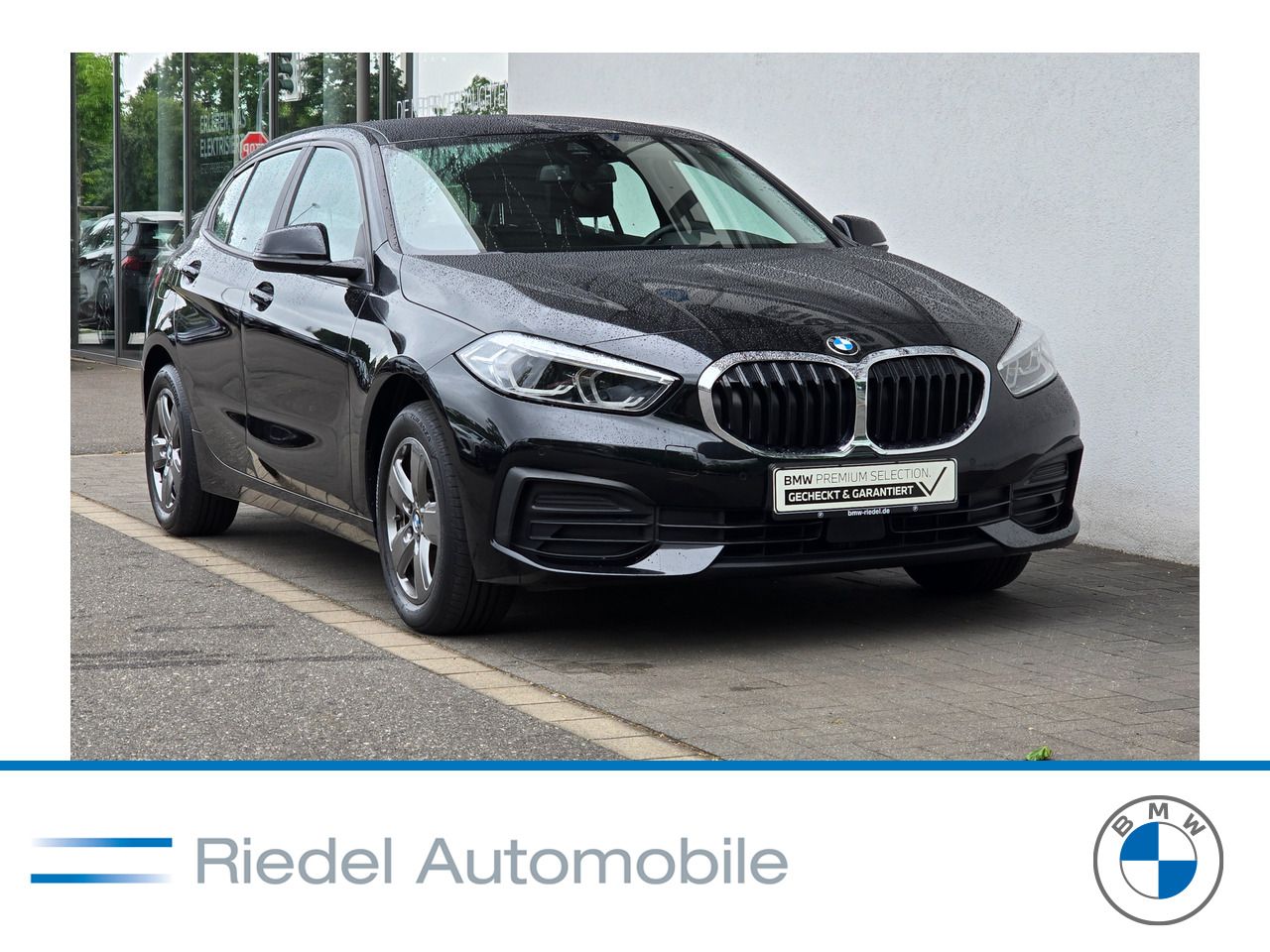 BMW 118i Advantage PDC Navi Sitzhzg LED GRA