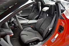 Fahrzeugabbildung Corvette C8 3LT Competition Sitze   SOFORT VERFÜGBAR Lift