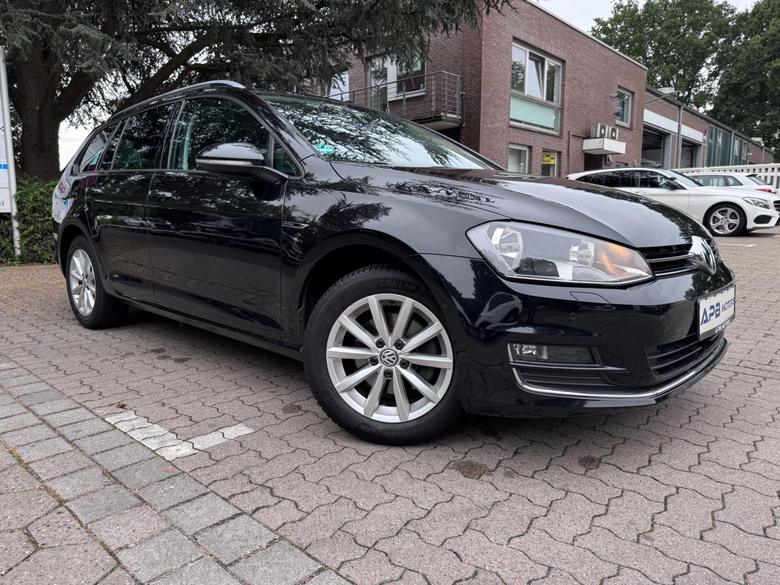 Volkswagen GOLF VII VARIANT LOUNGE BMT ACC NAVI SITZHZG ALU