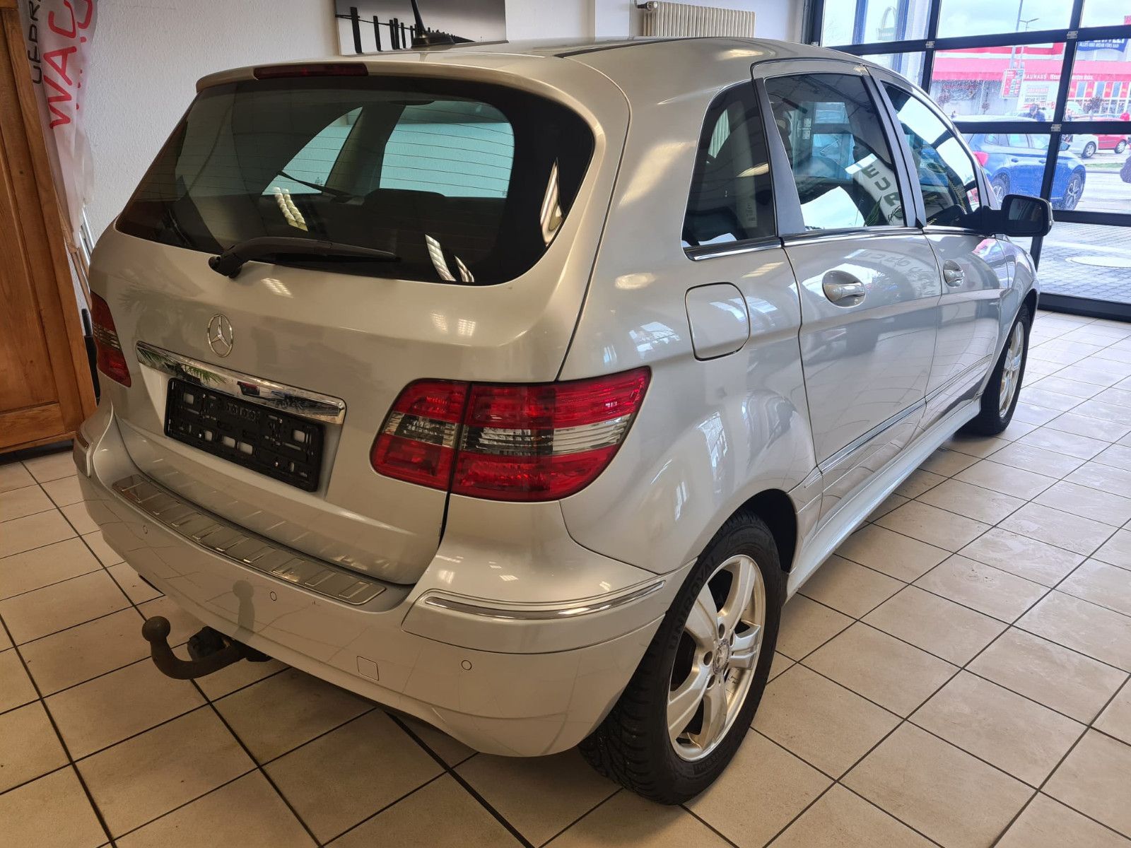 Fahrzeugabbildung Mercedes-Benz B 200 CDI / PANO / KLIMA / AUTOMATIK