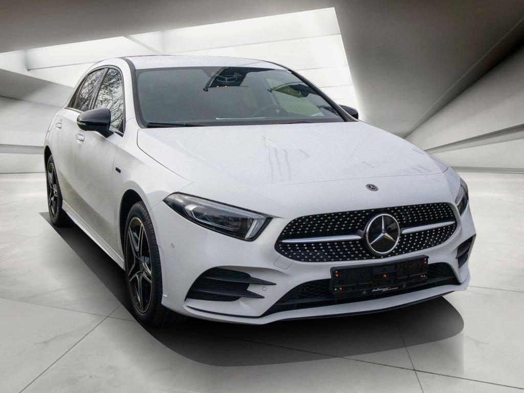 Mercedes-Benz A 250 e AMG Night Distr+360°+Multib+Leder+HeadUp