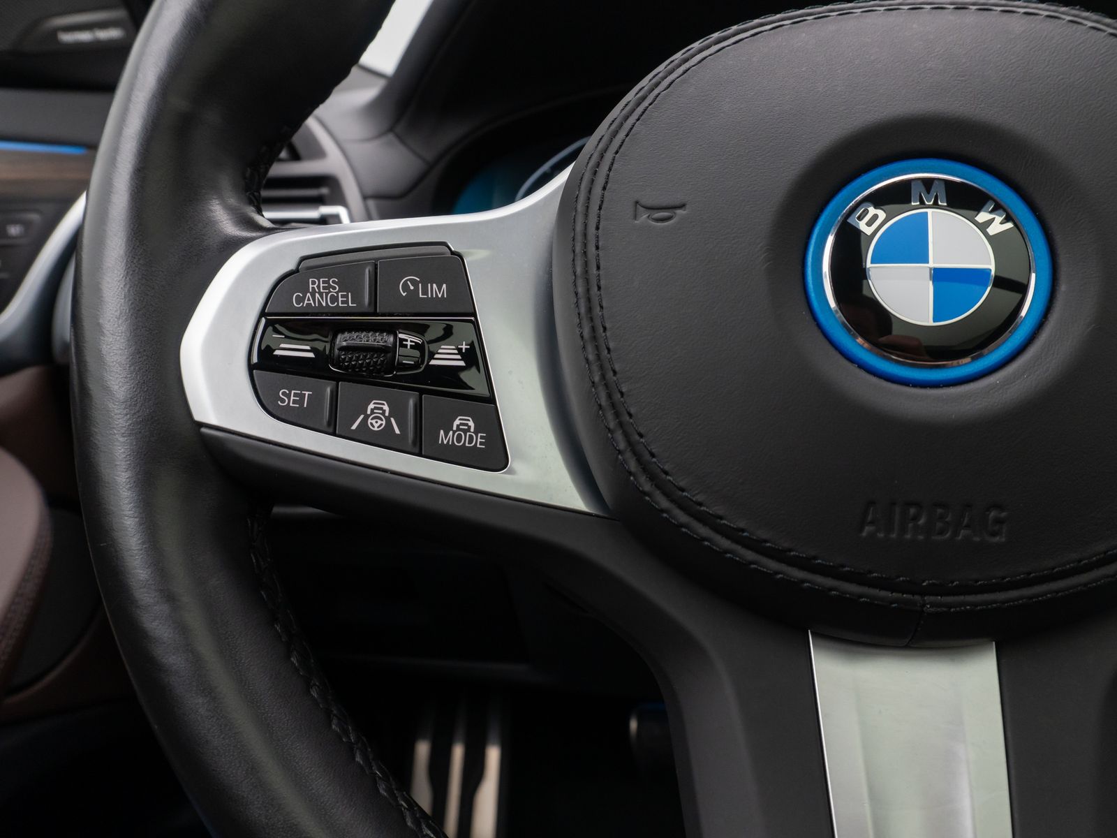 Fahrzeugabbildung BMW iX3 Impressive M Sport Panorama 360°HUD DAB H/K