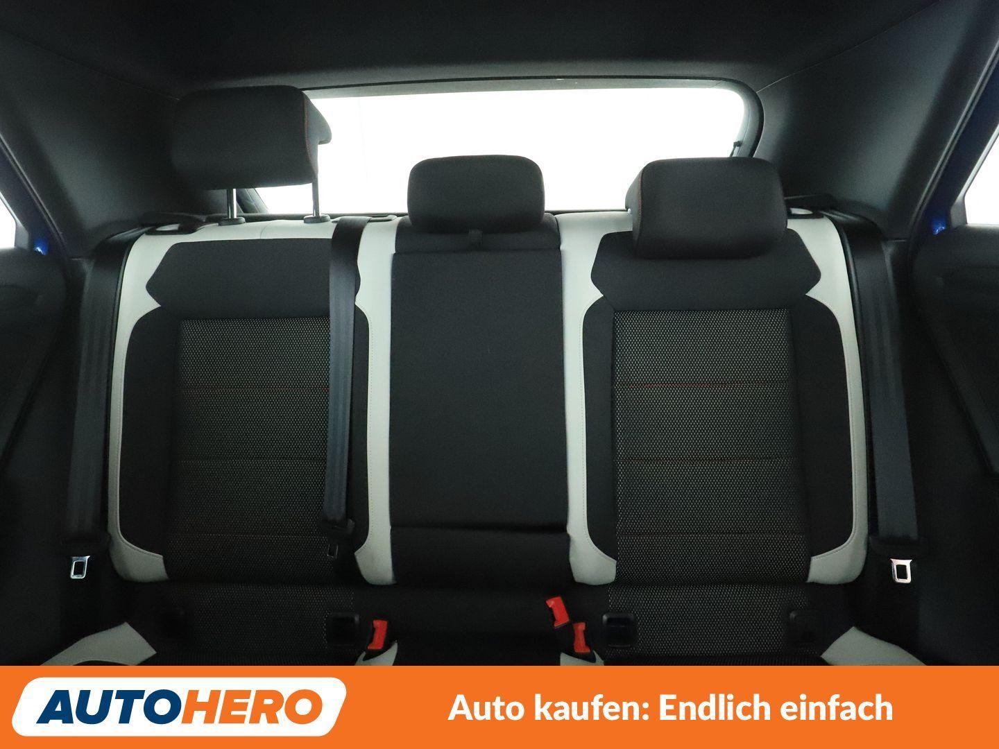 Volkswagen T-Roc 1.5 TSI ACT Sport Aut.*NAVI*LED*ACC*