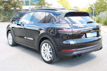 Porsche Cayenne - 8