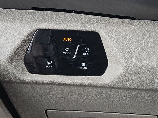 Multivan 1.5 l TSI Navi SHZ PDC