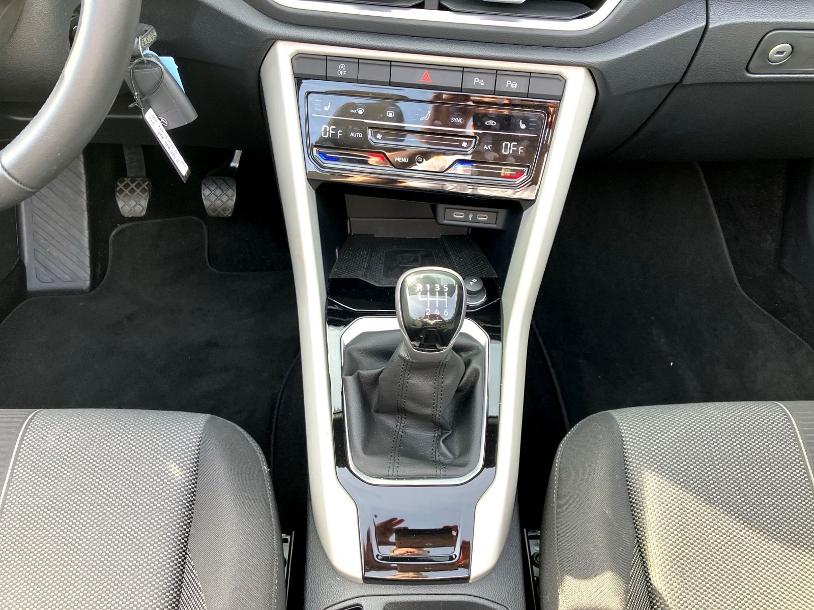 Volkswagen T-Roc - Bild 7