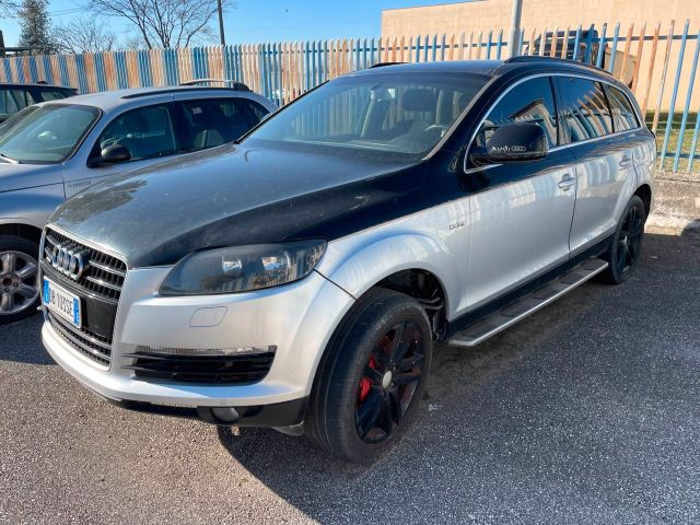 Audi Q7 3.0 V6 TDI 233CV quattro tiptronic