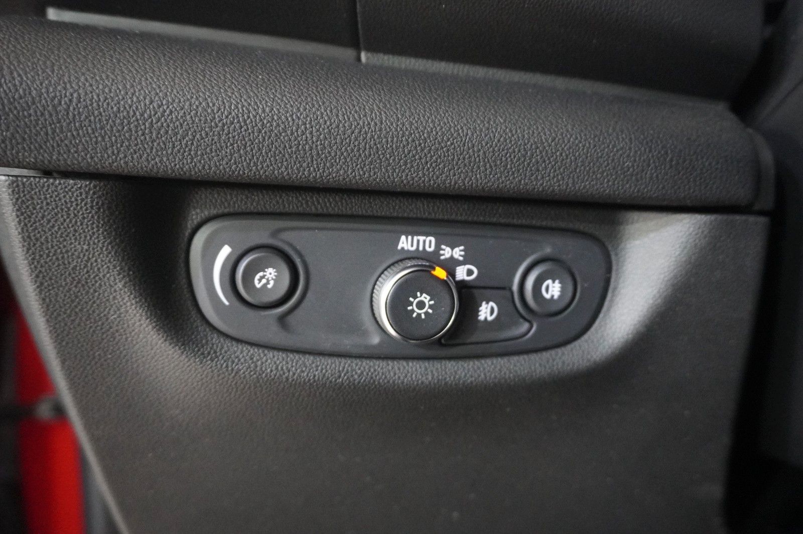 Fahrzeugabbildung Opel Insignia B ST 2.0D BUSINESS NAVI/LED/KAMERA/AHK