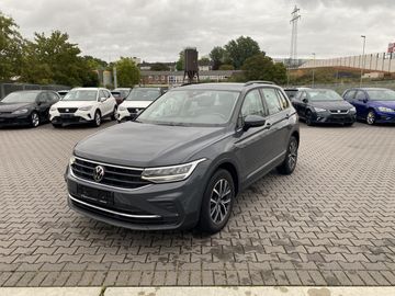 Volkswagen Tiguan - 2